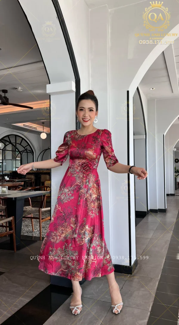 Váy Đầm Xoè Hoa Tone Hồng Đậm Đẹp Sang Trọng Cao Cấp Akina Dress (5)