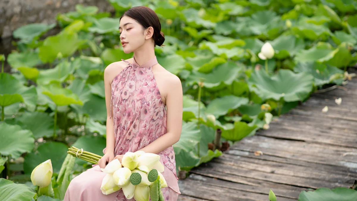 Hình ảnh người mẫu đẹp thuần khiết nhẹ nhàng