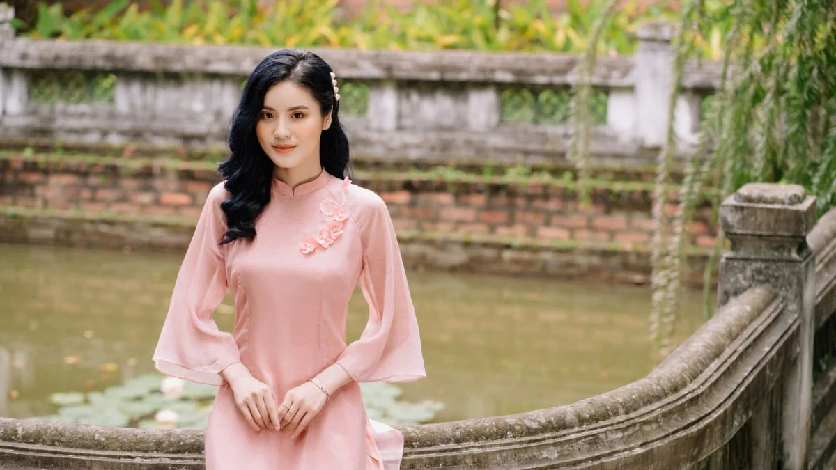 Hình ảnh người mẫu đẹp thuần khiết duyên dáng