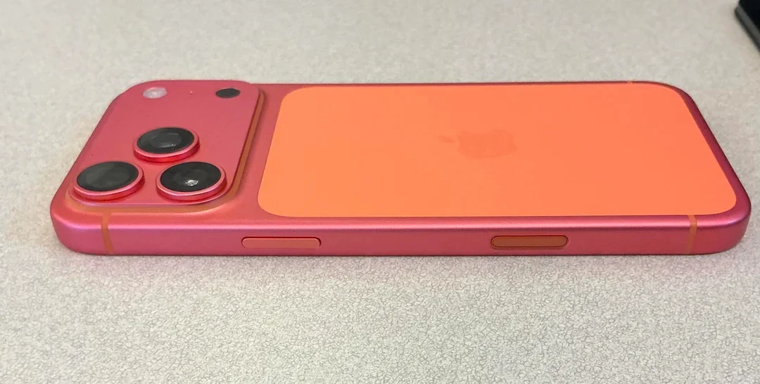 iPhone 17 Pro Max mau cam 5.png