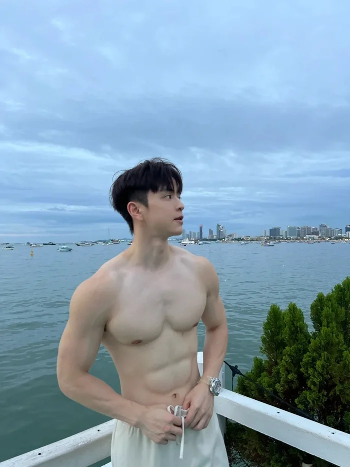 Cập nhật 348+ ảnh trai 6 múi body săn chắc hội chị em mê mẩn (2)